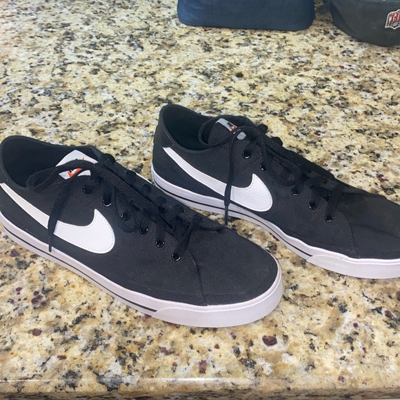 Nike Other - Nike Court Legacy Sneakers